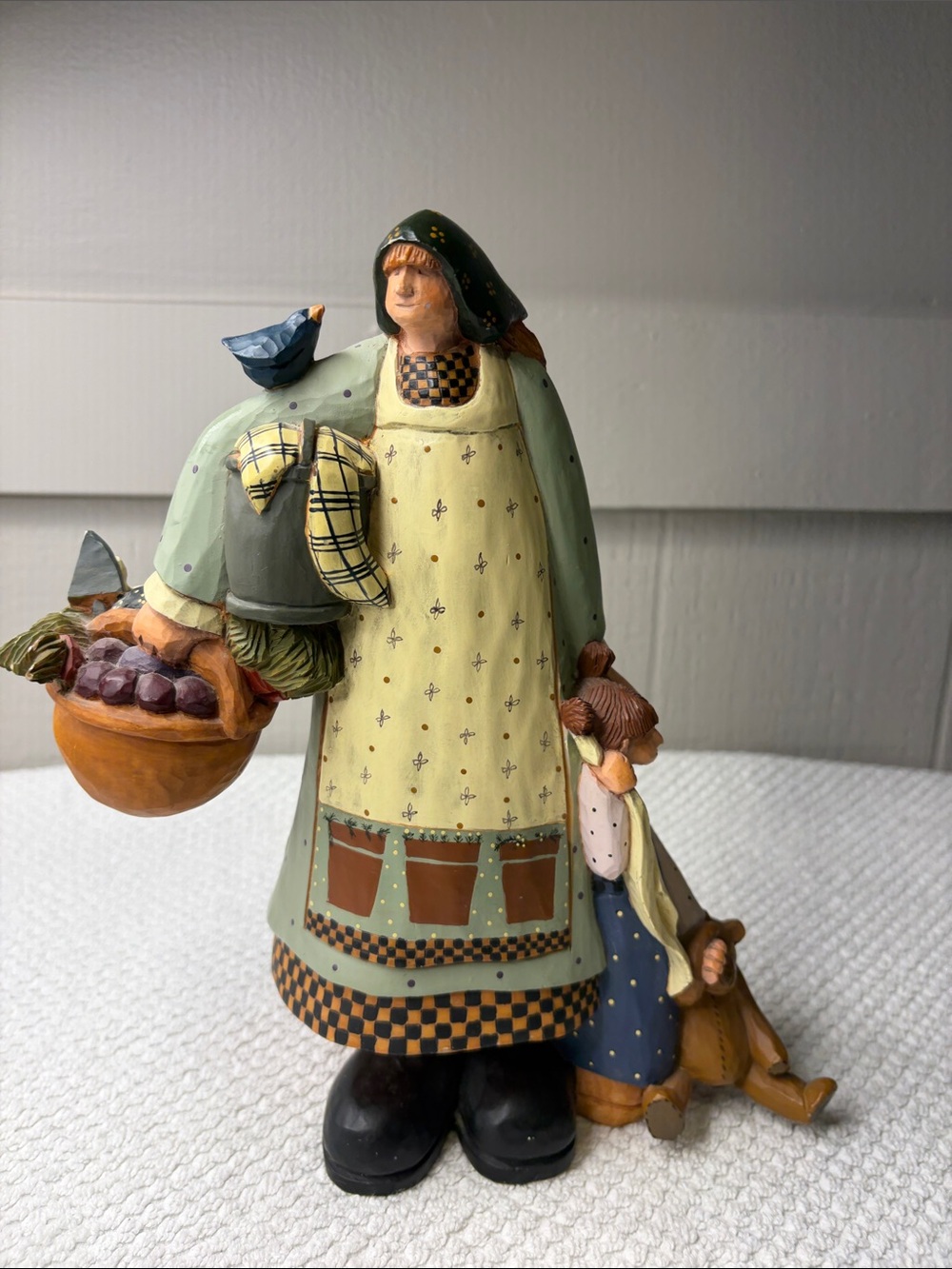Williraye Studio "Quality Time" Figurine WW1038 Mother Daughter Folk Art Basket
